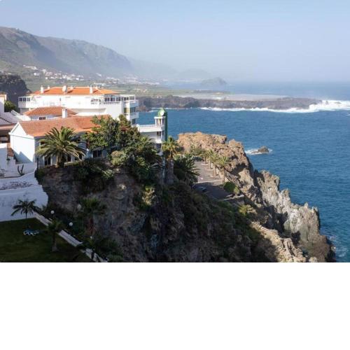 Live San marcos callao with balcony and sea views