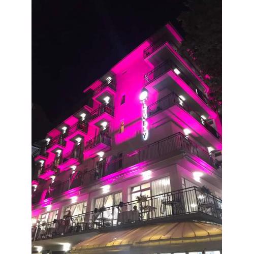 Lively Hotel
