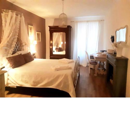 Livia s Charming House