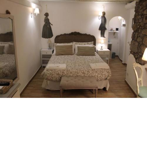 Livia's Charming Room