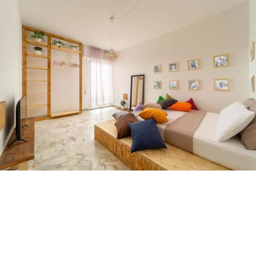 Living Florinda Apt. (3' to Airport, 9' to Center)