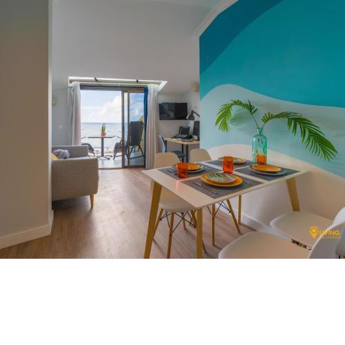 Living Las Canteras Homes - SEA BREEZE BEACHFRONT