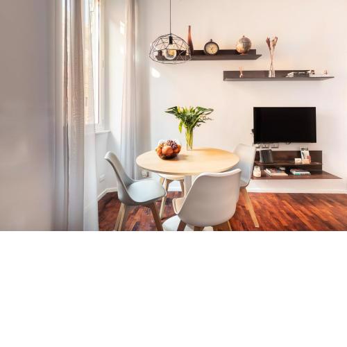 Living RHome - Condotti Apartment