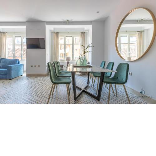 Living4Malaga Majestic Granada Street