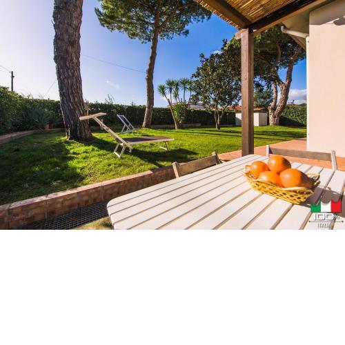 Livingapple Beach