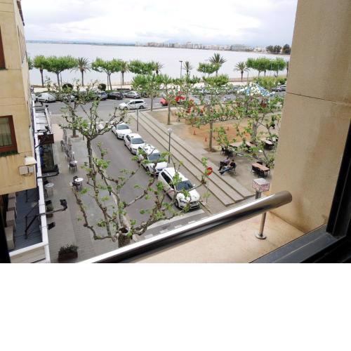 Llevant 3 1 Centro Roses - Barneda Premium