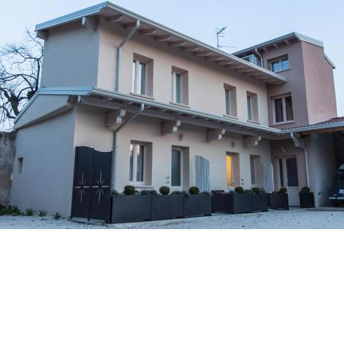 LM House 01