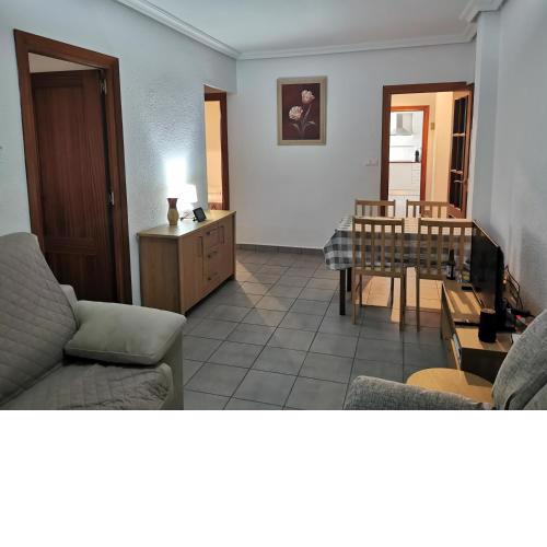 Lo Pagan, Calle Gibraltar 19 app 2A