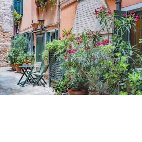 Lo Squero 1 The Secret Courtyard in Dorsoduro