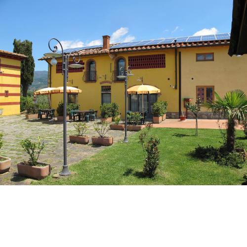 Locazione Turistica Villa Monnalisa-1