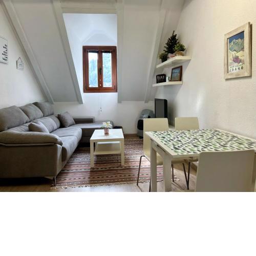 Locky · Espacio y Exclusividad ❅ Pirineos360 ❅