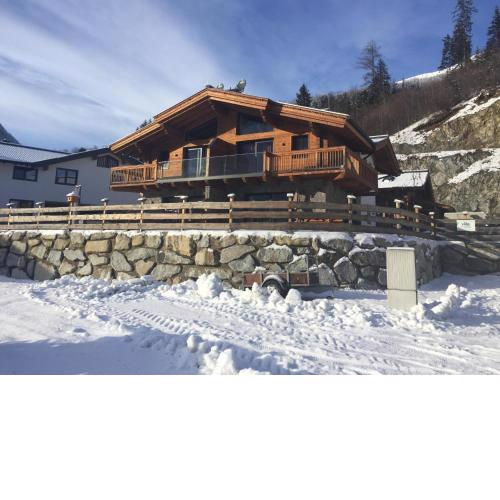 Lodge Elise