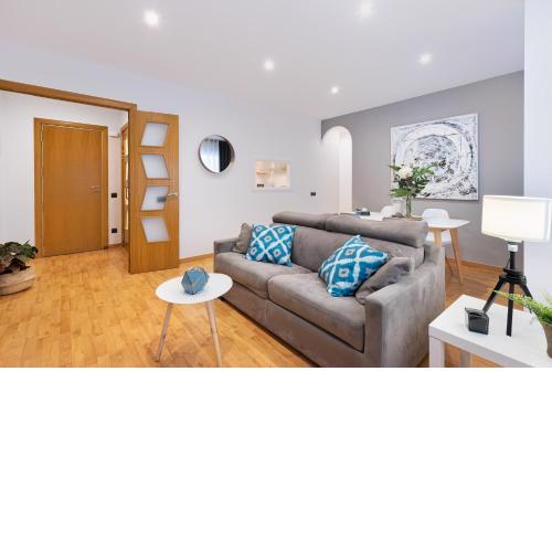 Lodging Apartments Villa de Gracia 2 bedroom cozy apartment