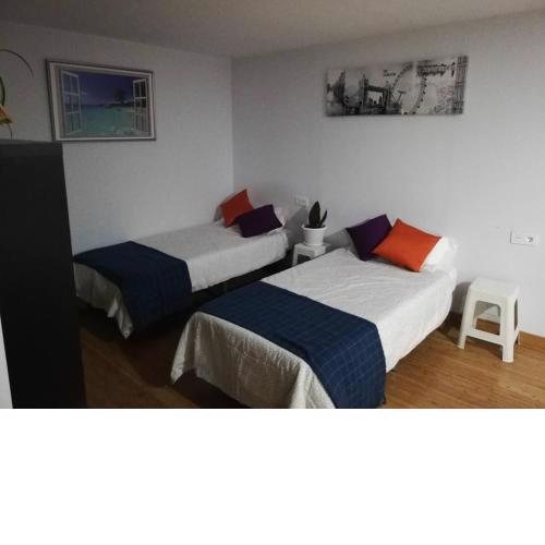 Loft Santa Cruz, Acoran