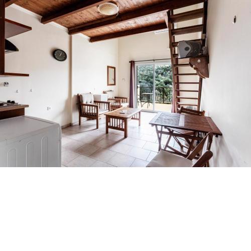 Loft Studio Raxes Kastanies Ikaria # 6