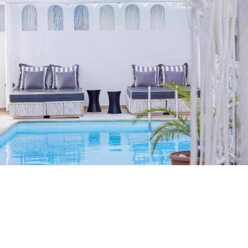 Loizos Stylish Residences