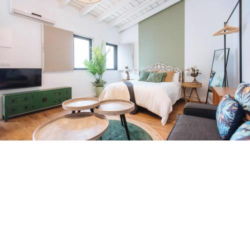 Lola de Triana Apartments