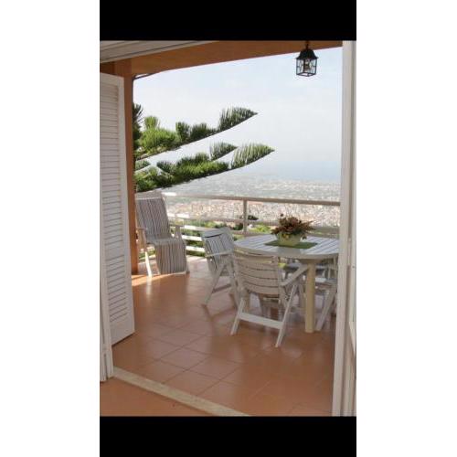 Lomarchi Holiday Home