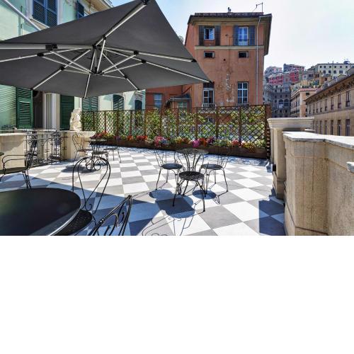 Lomellini Palace Apartments by Wonderful Italy