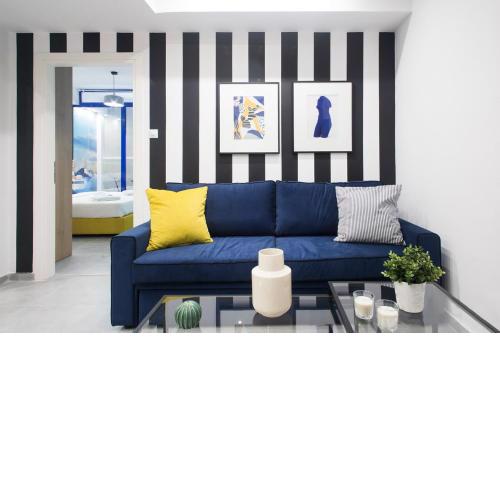 LOMVARDOU-Stylish Flat next to Ampelokipi Metro St