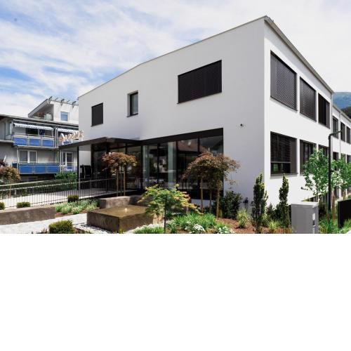 LOOMZ living Self-check-in