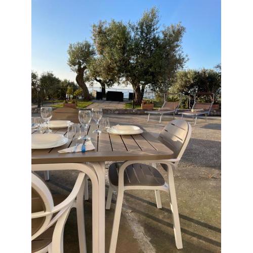 LOREN HOUSE, relaxing location with seaview