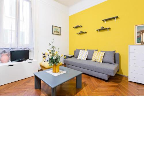 Loreto Courtyard Apartment