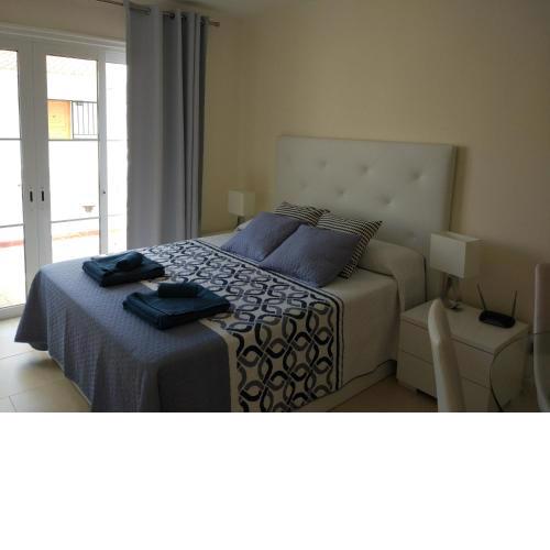 Los Cristianos studio, modern, spacious, pool,WiFi
