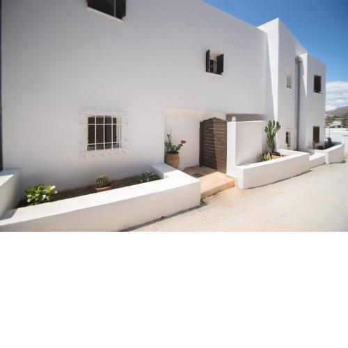 Lotos Beach Home