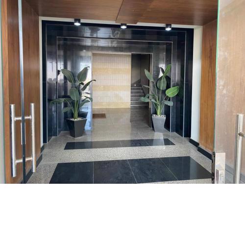 LOTUS 66 Luxury Modern Apartment