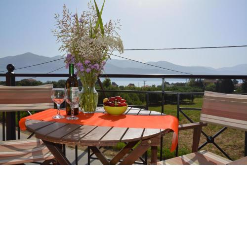 Lotus Sea View Apartments