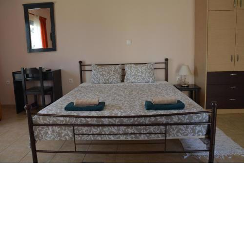 Lotus Sea View Studio Apartment 2