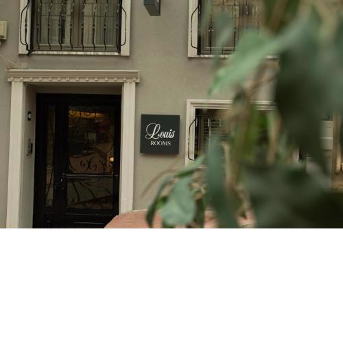 Louis Rooms