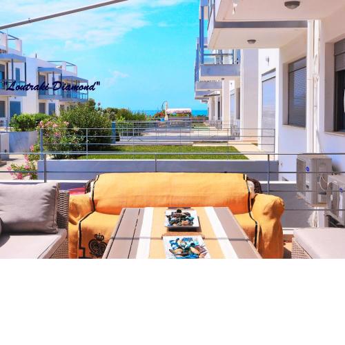 Loutraki Diamond beach house