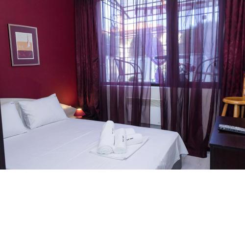 Lovely 1-bedroom Flat with Balcony and Parking