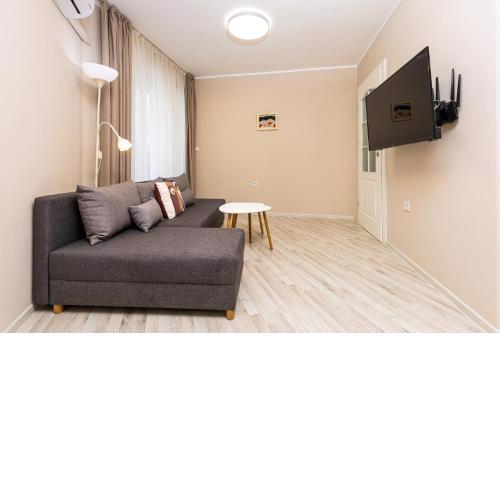 Lovely 1BD Apartment next to University of Plovdiv