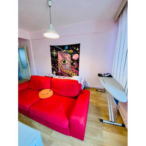 Lovely 1BR in the heart of Kadikoy(350+mbps wifi)
