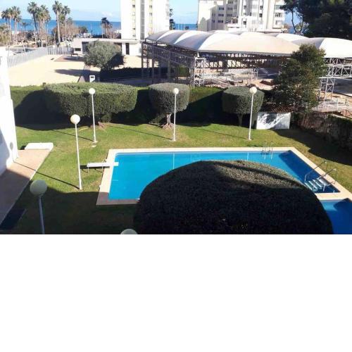 Lovely 2 bedroom apartment 2nd line to beach