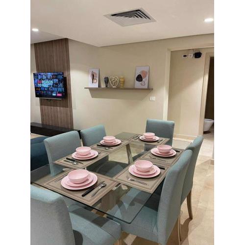 Lovely 2-bedroom apartment in Mangroovy pool view!