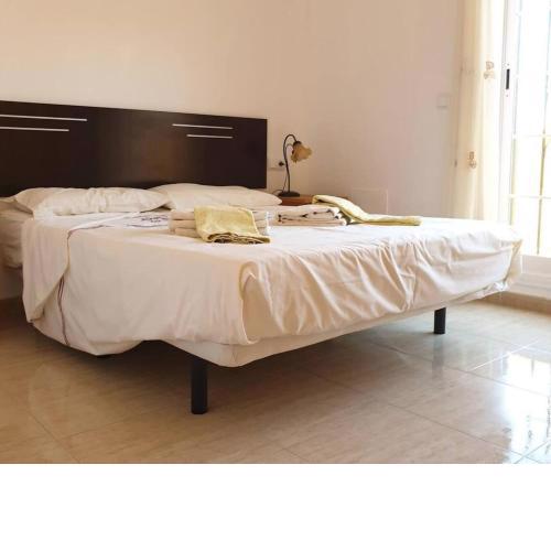 Lovely 3-Bed House in San Juan de los Terreros