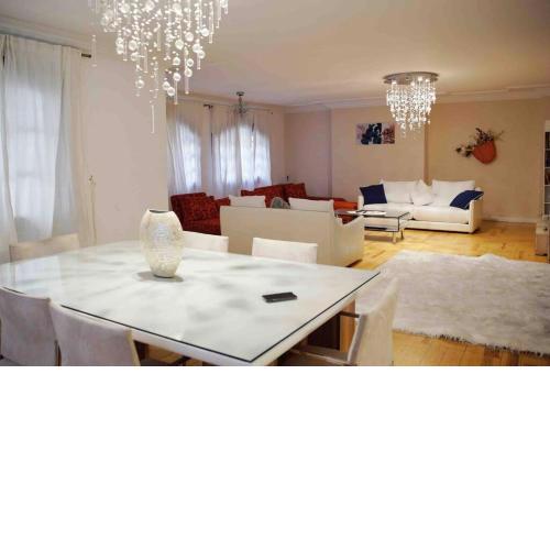 Lovely 3 BR apartment in Degla Maadi