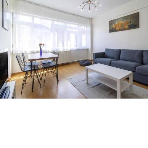 Lovely and Central Flat with Balcony in Sisli