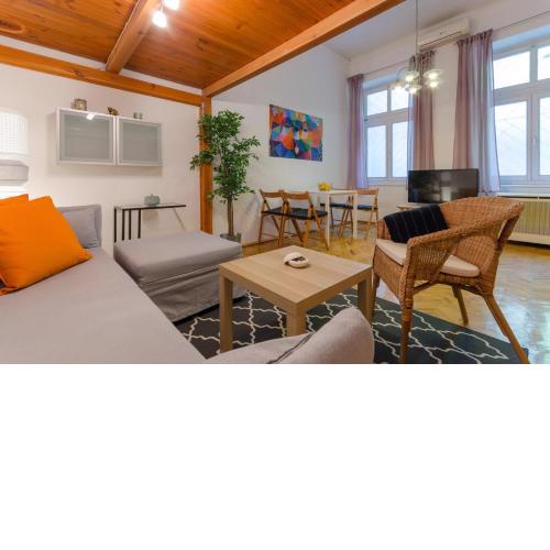 Lovely Apartment In Erzsebetvaros