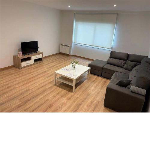 Lovely Apartment in Ourense near Parque de San Lázaro