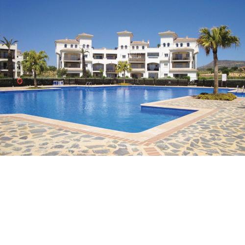 Lovely Apartment Overlooking Golf Course Lake - AO21622
