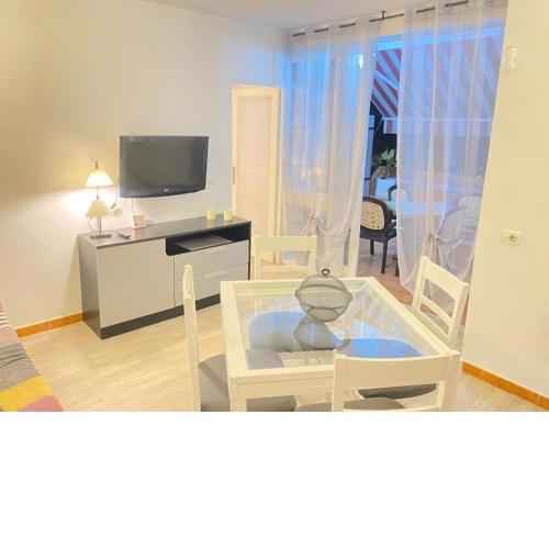 Lovely apartment with pool
