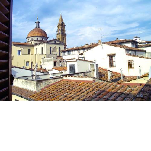 Lovely Apt 3min Walk to Ponte Vecchio