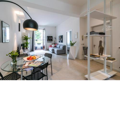 Lovely Cenisio Apartment