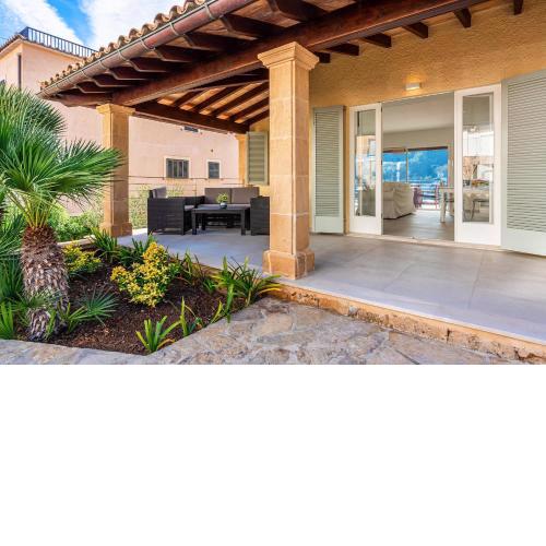 Lovely Central Apartment Guillem 3 Bedrooms Close to The Beach Central Location Cala San Vicente