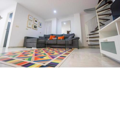 Lovely duplex by RentalSevilla